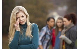 احساس میکنی کسی دوستت ندارد؟